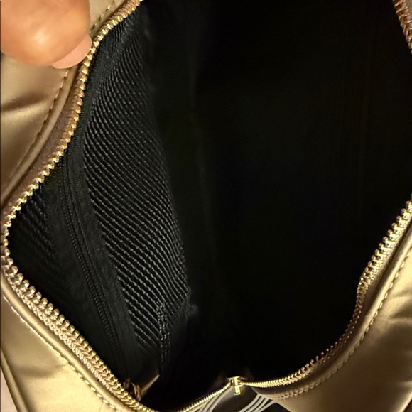 Versace - Picture 4 of 5